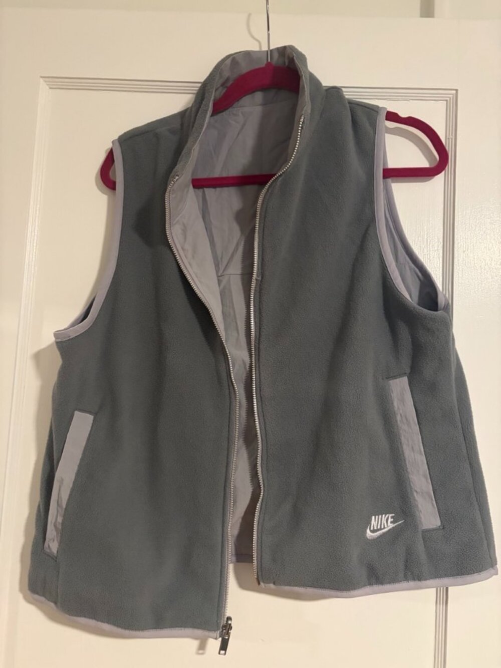 NIKE Reversible Fleece Vest, Size M